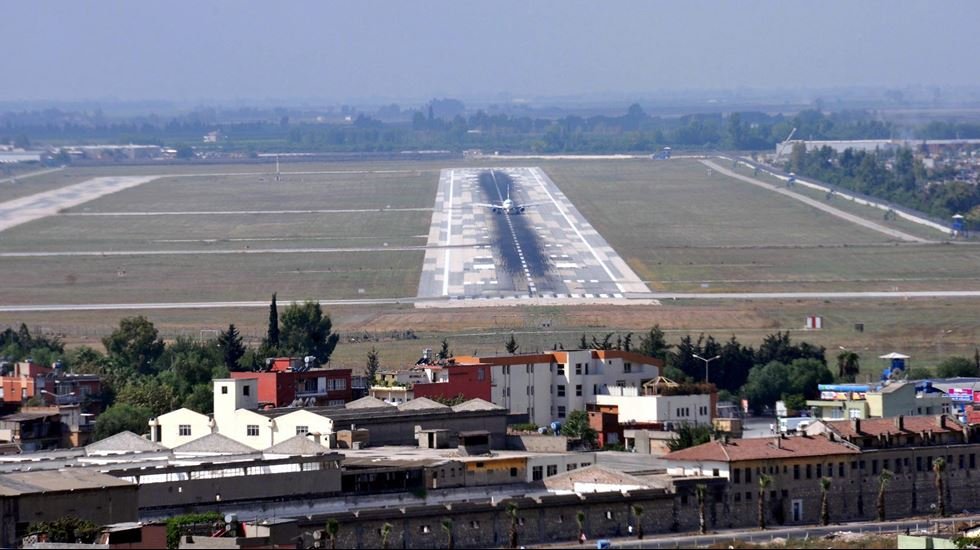Barut: &ldquo;Adana Havalimanı kapatılamaz&rdquo;