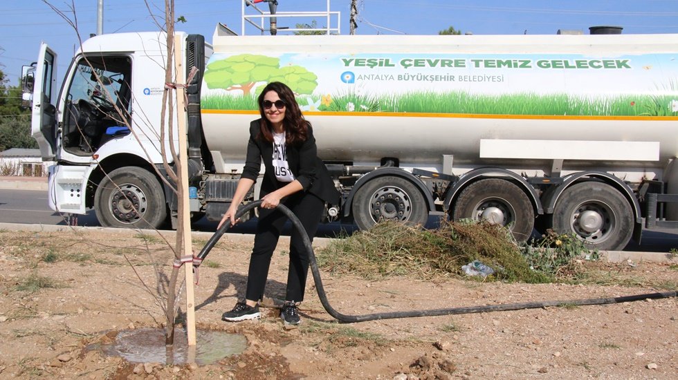 CHP&rsquo;li B&uuml;y&uuml;kşehir Belediyesinden milli ağa&ccedil;landırma g&uuml;n&uuml;ne destek