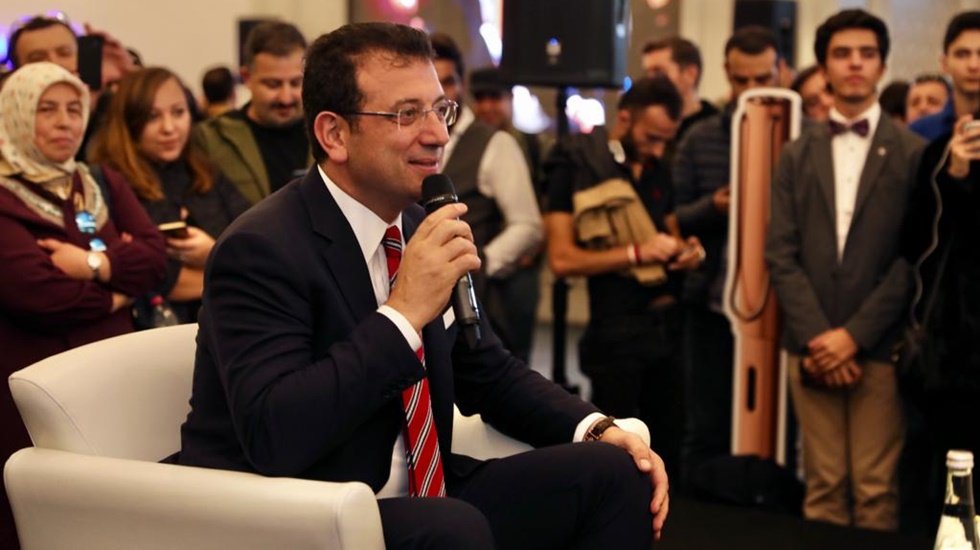 İmamoğlu&rsquo;ndan, &ldquo;B&uuml;y&uuml;y&uuml;nce sana oy vereceğim&rdquo; diyen &ccedil;ocuğa: &ldquo;bir bakarsın ben sana oy veririm!&rdquo;