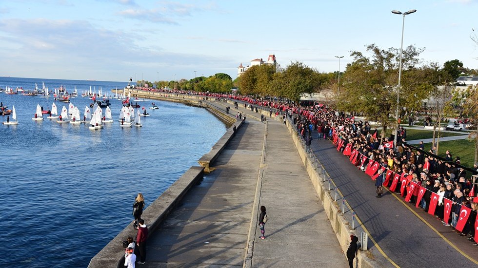 Kadıköy’de 10 Kasım’da ‘Ata’ya Saygı Zinciri’