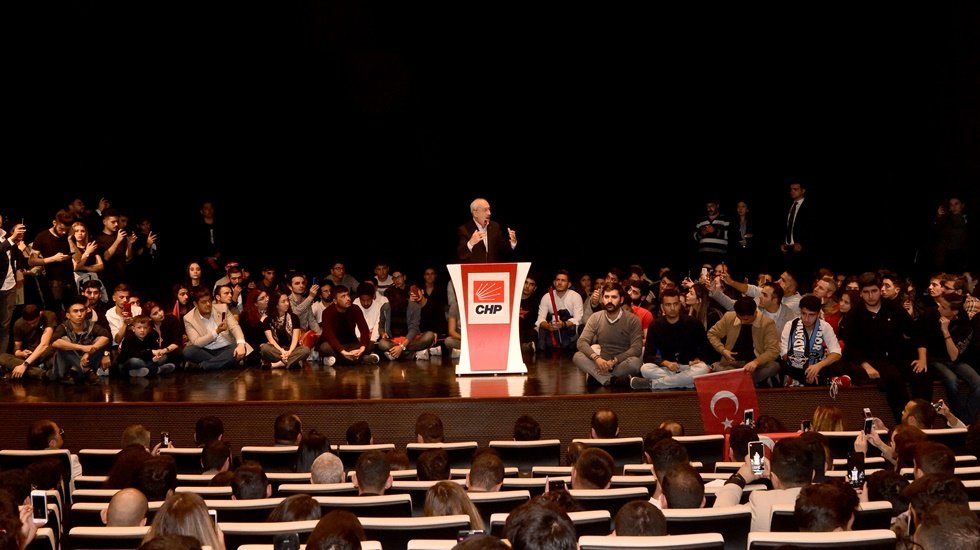 CHP&rsquo;li G&ouml;k&ccedil;en: &ldquo;İktidar, ona oy vermeyecek olan gen&ccedil;lerden intikam alıyor&rdquo;
