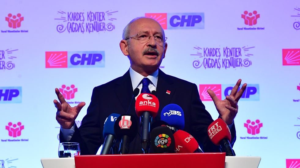 Kılı&ccedil;daroğlu CHP'li Belediye Başkanlarına teşekk&uuml;r etti