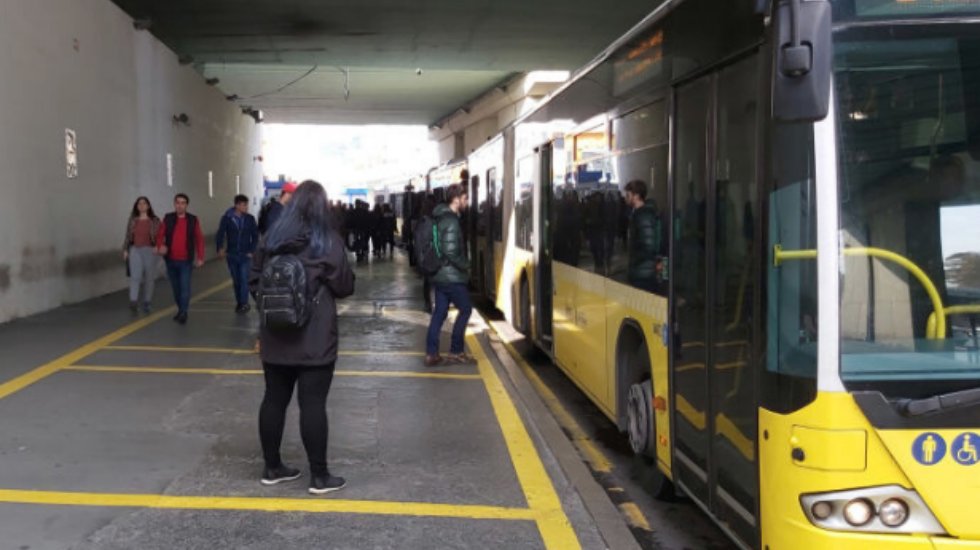 Metrob&uuml;s duraklarında yeni d&ouml;nem