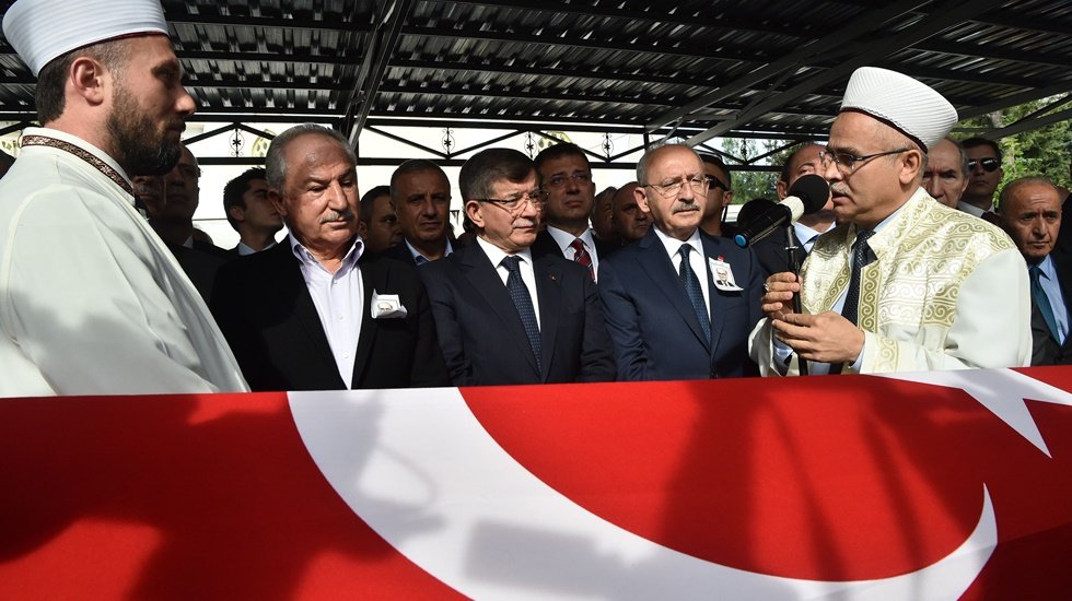 M&uuml;mtaz Soysal son yolculuğuna uğurlandı