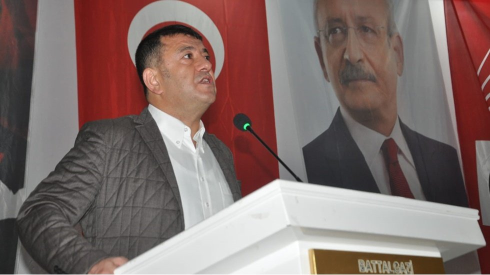 Ağbaba: AKP&rsquo;nin ge&ccedil;mişinde ayakkabı kutularına saklanan paralar var