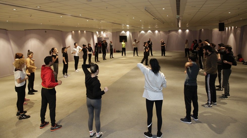 AŞT yeni oyun hazırlıklarına başladı: Perde 26 Ocak&rsquo;ta a&ccedil;ılıyor