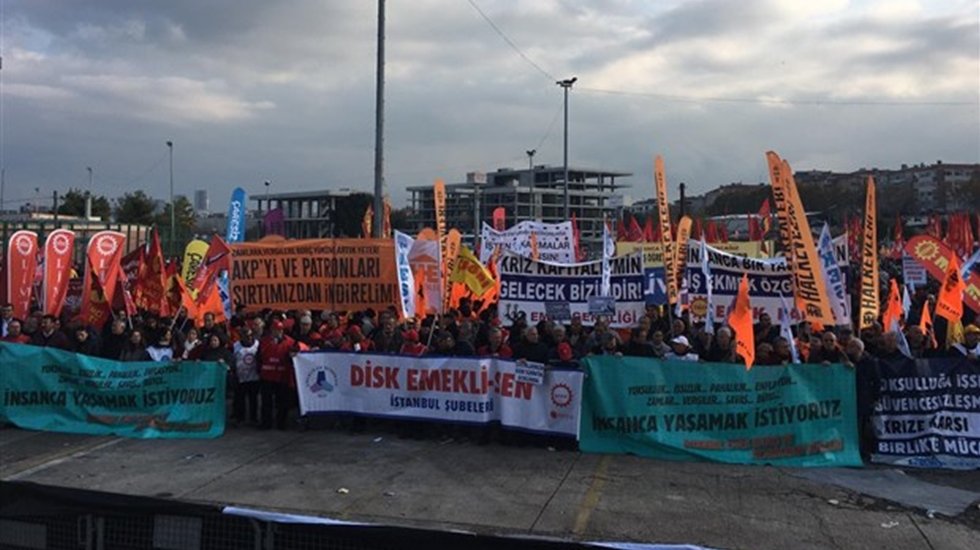 Binlerce yurttaş, emek ve demokrasi i&ccedil;in Bakırk&ouml;y&rsquo;de buluştu