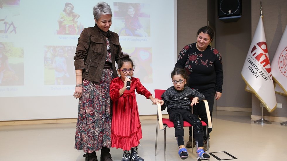 Cerebral Palsy’li çocuklar, gönüllülerine teşekkür ettiler!