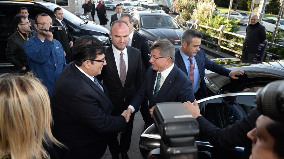 Davutoğlu'nun ekibine iş d&uuml;nyasından ilk transfer!