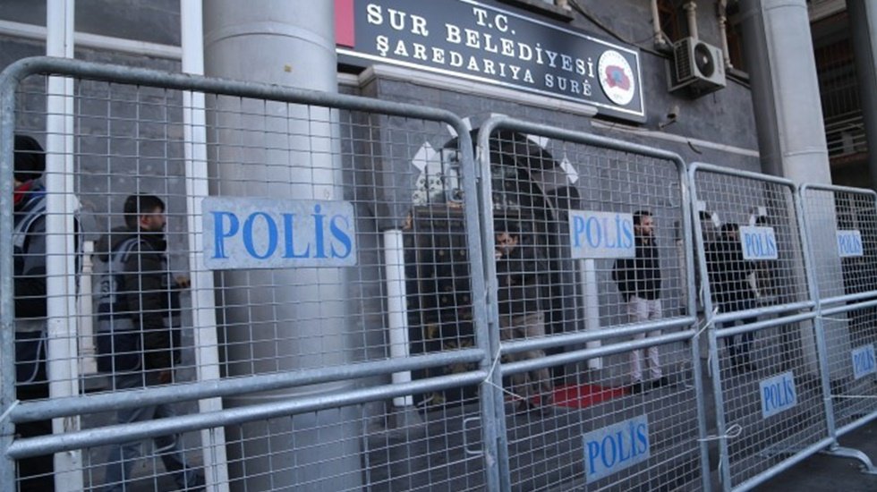 "CHP ile ittifak yapmaması halinde HDP&rsquo;nin se&ccedil;ilecek belediyelerine 'kayyum atanmayacak' s&ouml;z&uuml; verildi" iddiası