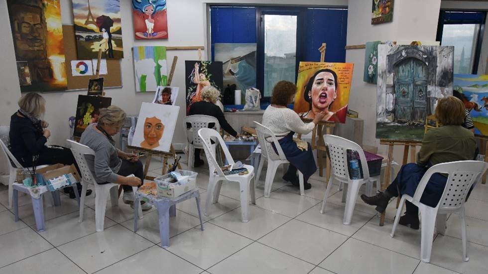 İZMEK kurslarına vatandaşlardan yoğun ilgi