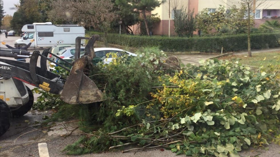İzmit&rsquo;te gece g&uuml;nd&uuml;z kapsamlı temizlik