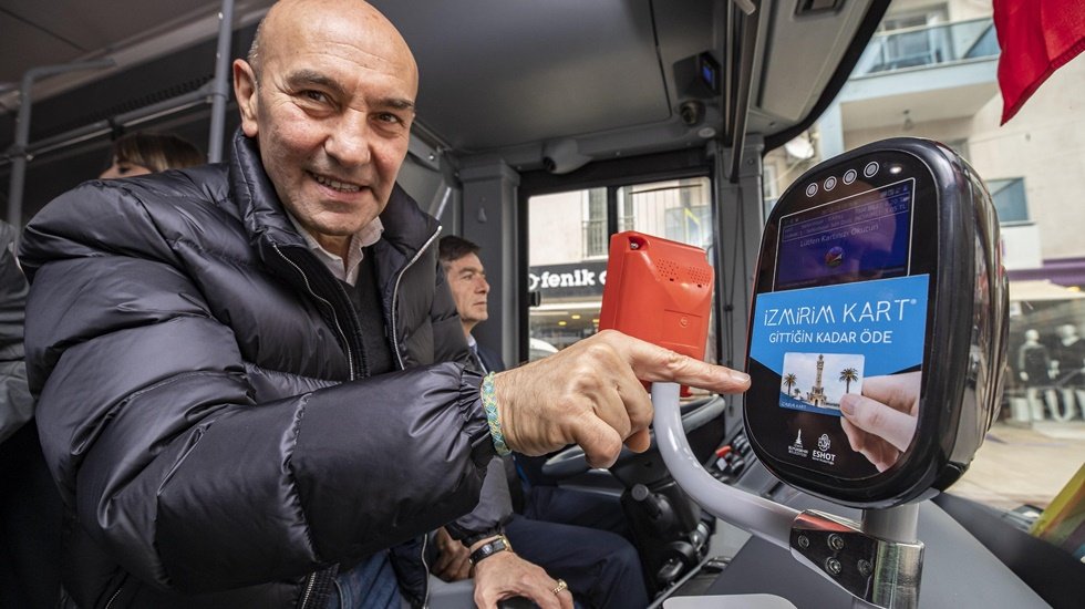 İZTAŞIT İzmirliler i&ccedil;in yollara &ccedil;ıktı