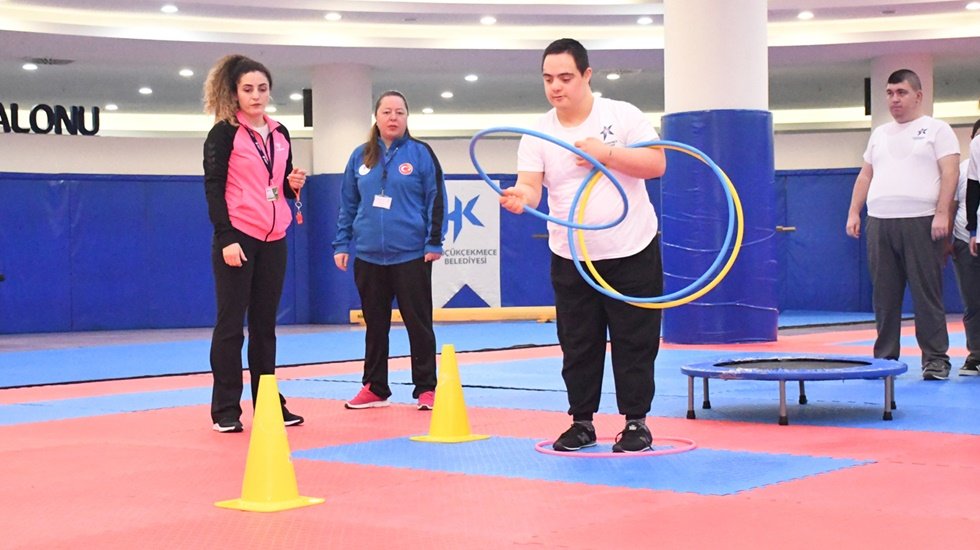 Küçükçekmece Belediyesi’nden Engelsiz Spor Salonu