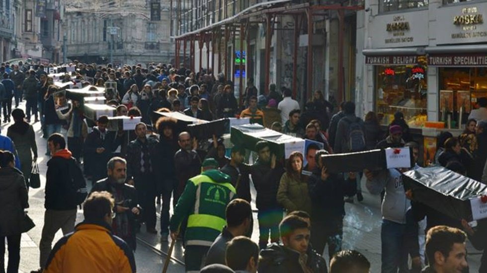 Roboski Katliamı&rsquo;nın 8.yıl d&ouml;n&uuml;m&uuml;nde İHD'den &ccedil;ağrı: Roboski i&ccedil;in adalet istiyoruz!