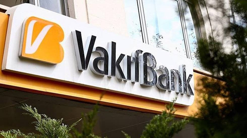 Reuters: &Uuml;&ccedil; kamu bankasına 20 milyar TL sermaye enjekte edilmesi planlanıyor