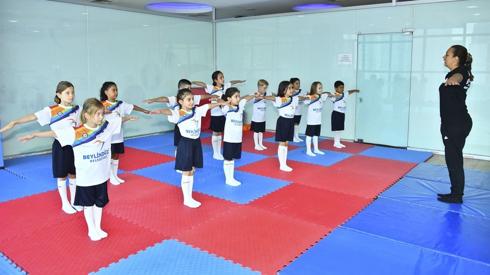 Beylikdüzü’nde Kültür Sanat Kursları 12 bin kişiye ulaştı