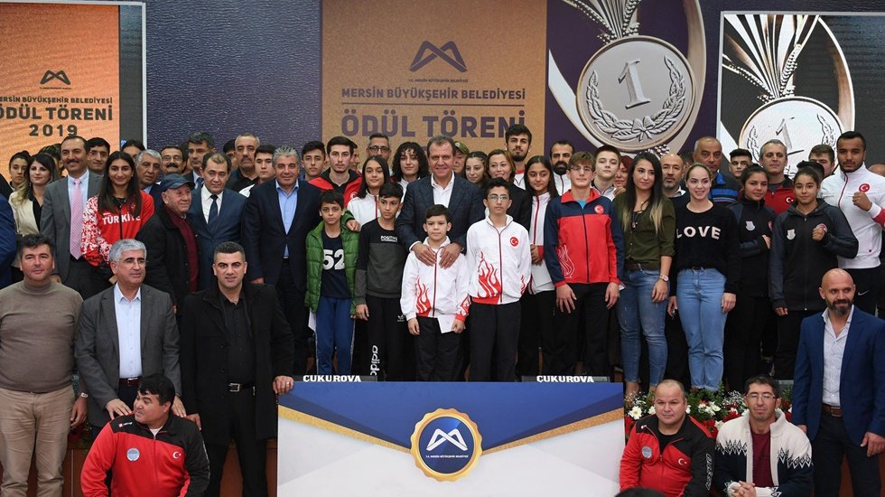 Büyükşehir’den amatör spor kulüplerine 823 bin liralık destek