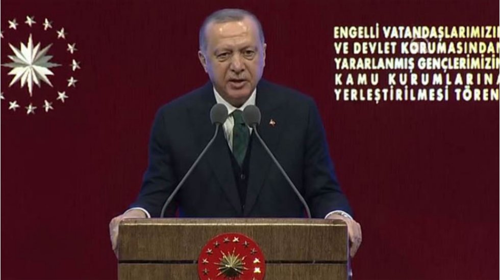 Erdoğan'dan y&uuml;z&uuml;ne ait d&ouml;k&uuml;len kız i&ccedil;in yargıya &ccedil;ağrı: Vicdanınıza kulak verin!