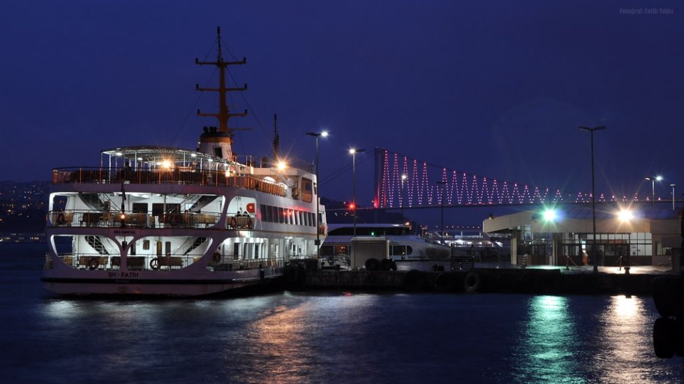 İstanbul'da metrodan sonra vapurda da 24 saat ulaşım d&ouml;nemi