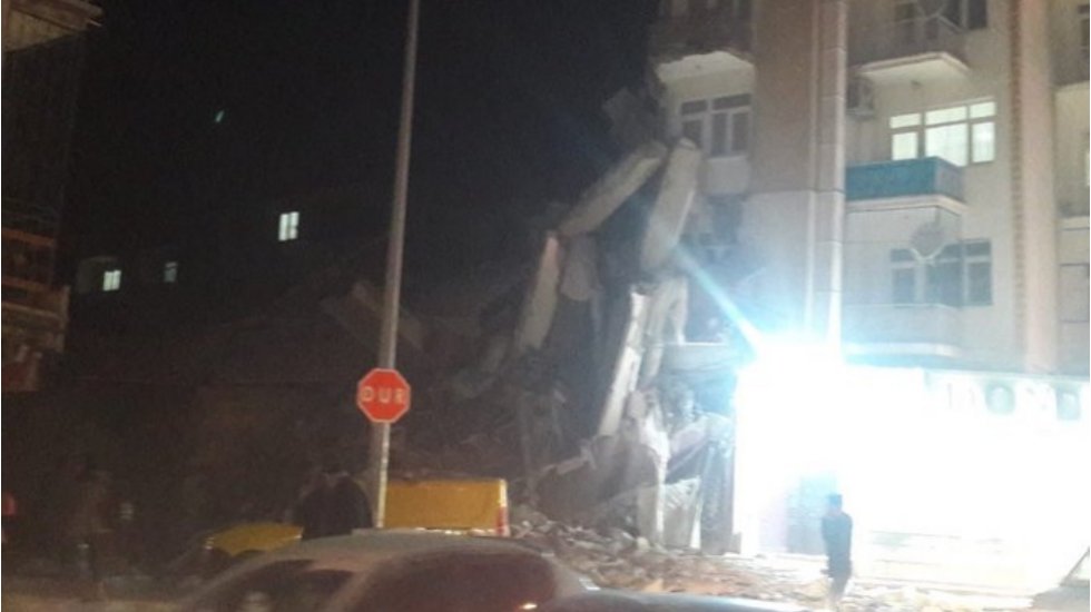 Kızılay Başkanı'ndan Elazığ a&ccedil;ıklaması:  Ekiplerimiz hasar ve yıkım bilgisi ge&ccedil;iyor