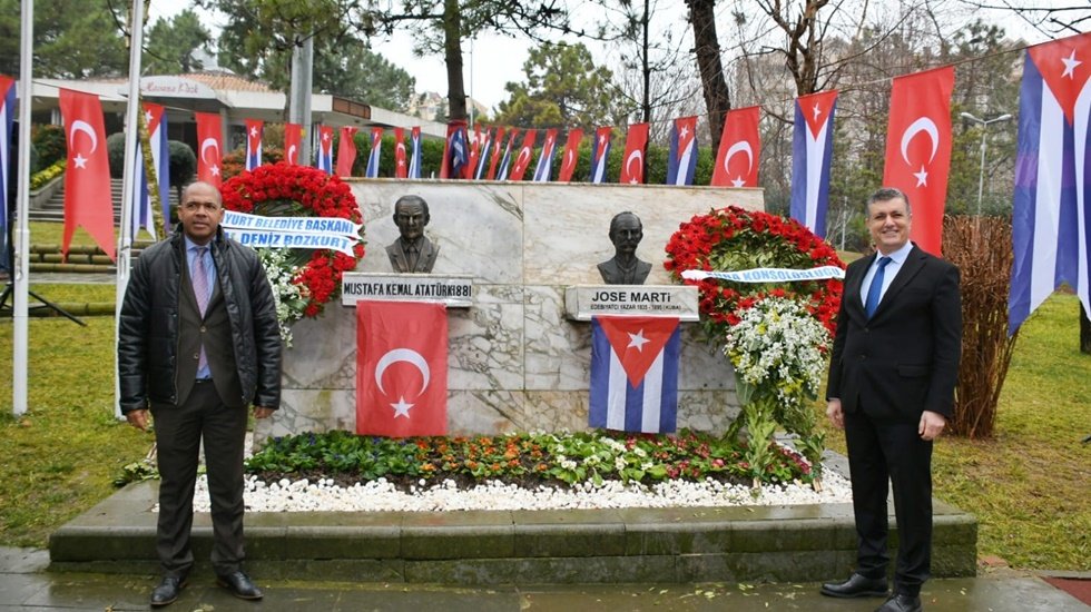 K&uuml;ba&rsquo;nın ulusal kahramanı Jose Marti Esenyurt&rsquo;ta anıldı