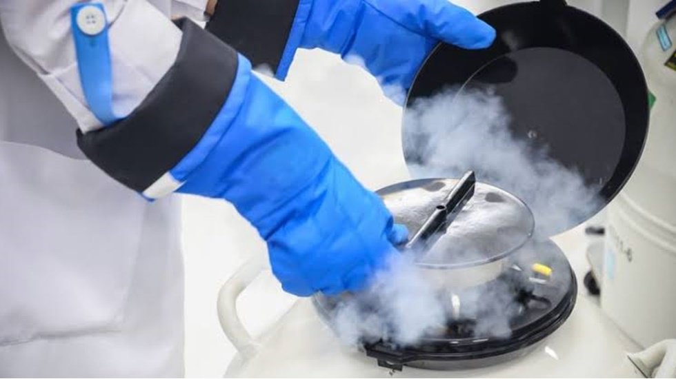 O &uuml;lke de,  &ouml;l&uuml;mden sonra sperm bağışını tartışıyor!
