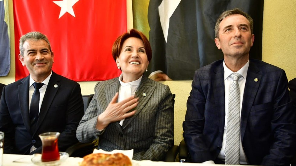 Akşener: "Erdoğan Cumhurbaşkanı olmayı başarabilse &ccedil;ok iyi olacak"