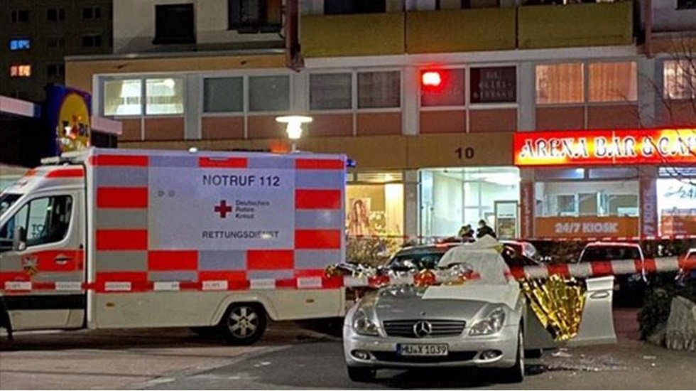 Almanya'daki ırk&ccedil;ı saldırıya sessiz protesto