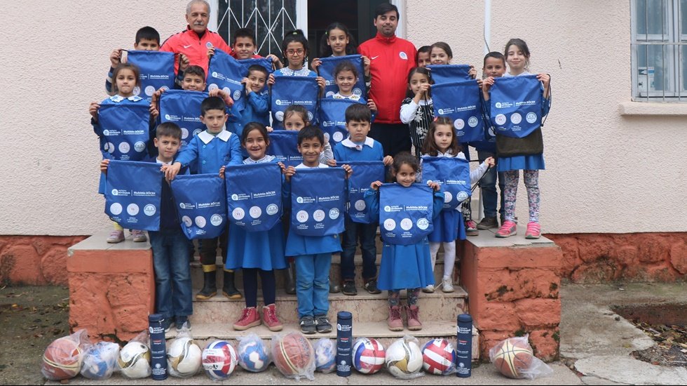 Belediyeden geleceğin sporcularına katkı