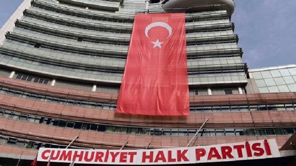 CHP Kurultayı ertelendi