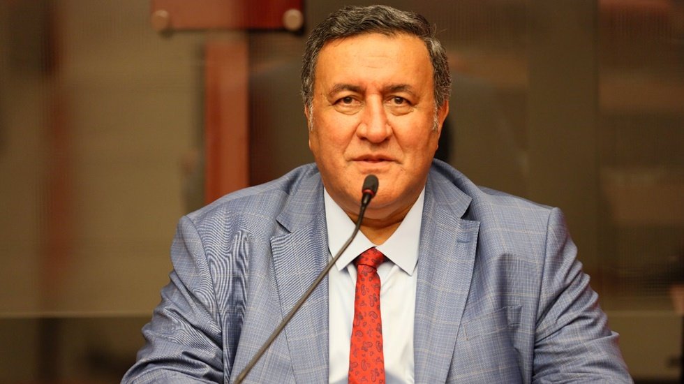 CHP'li G&uuml;rer: &nbsp;Emekli ve memurları refah payı ile rahatlatmak gerek