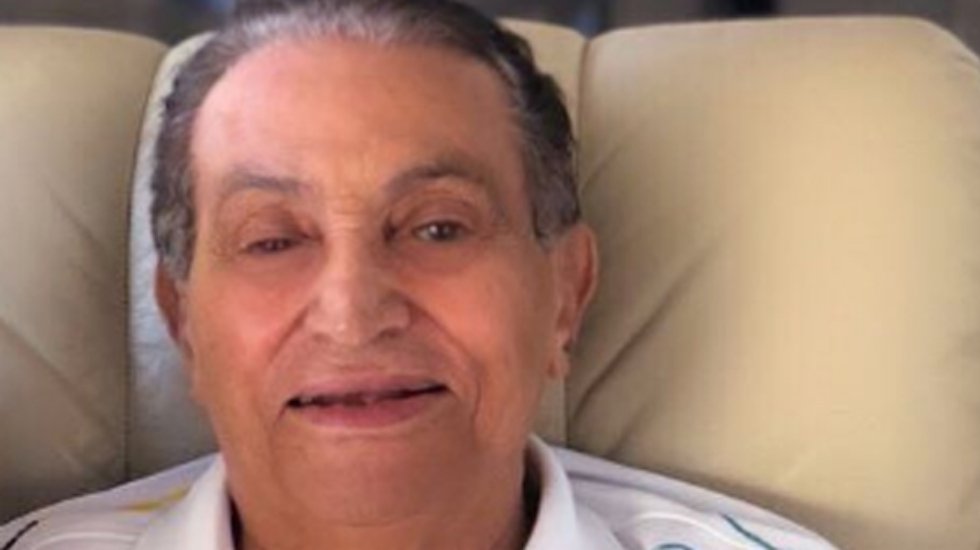 Mısır'da M&uuml;barek ve eşinin mal varlığının dondurulması kararı kaldırıldı