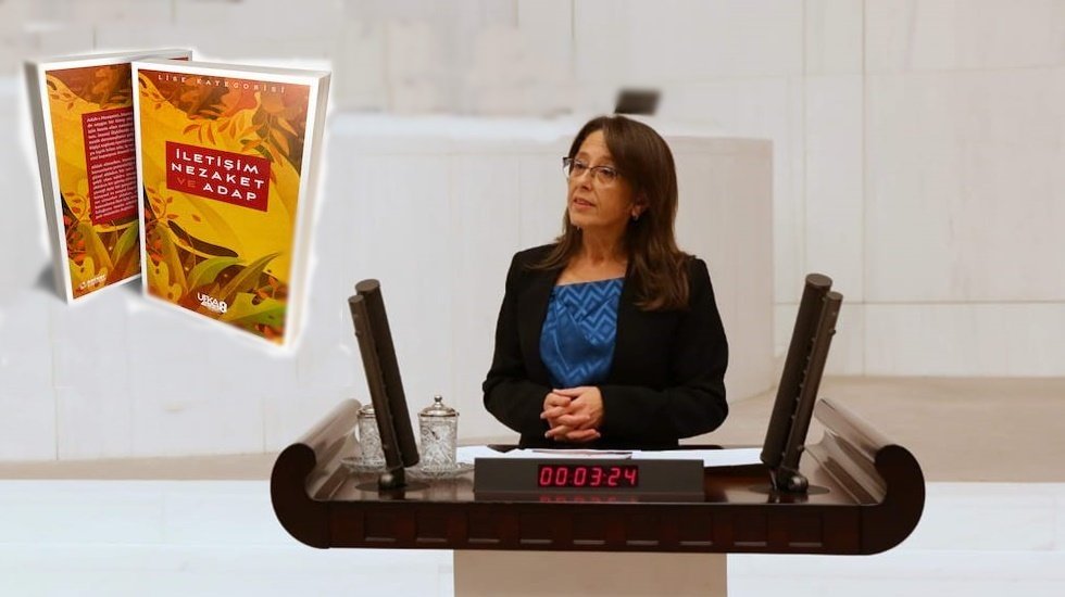 Okullarda kadınları aşağılayan cinsiyet&ccedil;i tarikat kitapları mecliste