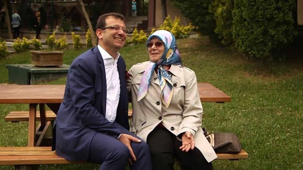 Yenişafak yazarından İmamoğlu&rsquo;nun annesine hakaret