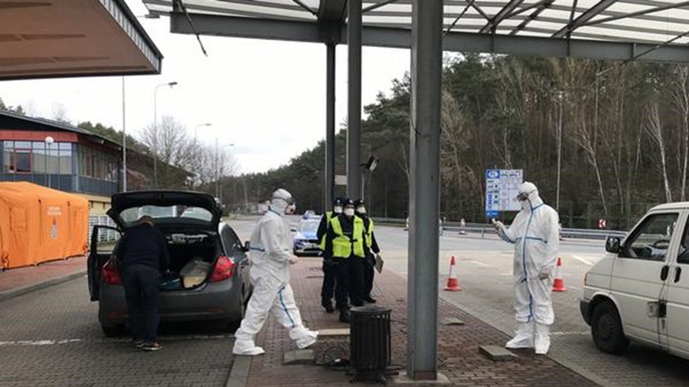 Avrupa'nın her yerinde geniş &ccedil;aplı koronavir&uuml;s &ouml;nlemleri