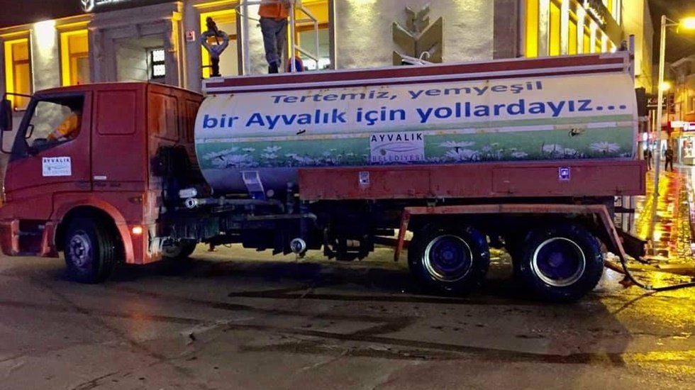 Ayvalık Belediyesi coronavir&uuml;s i&ccedil;in erken m&uuml;cadelede
