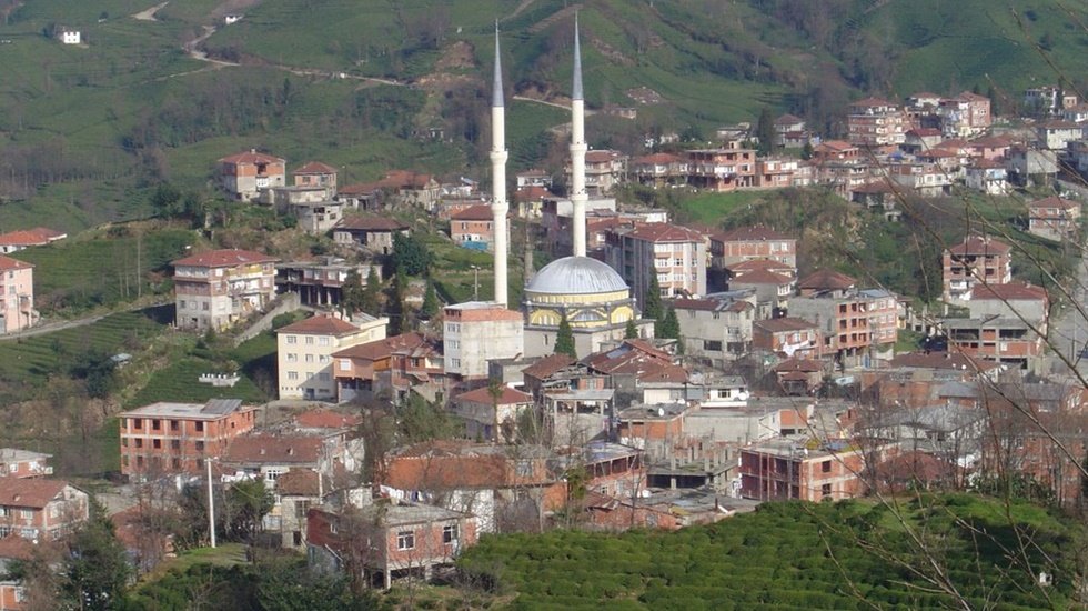 Bir belde komple karantina altına alındı