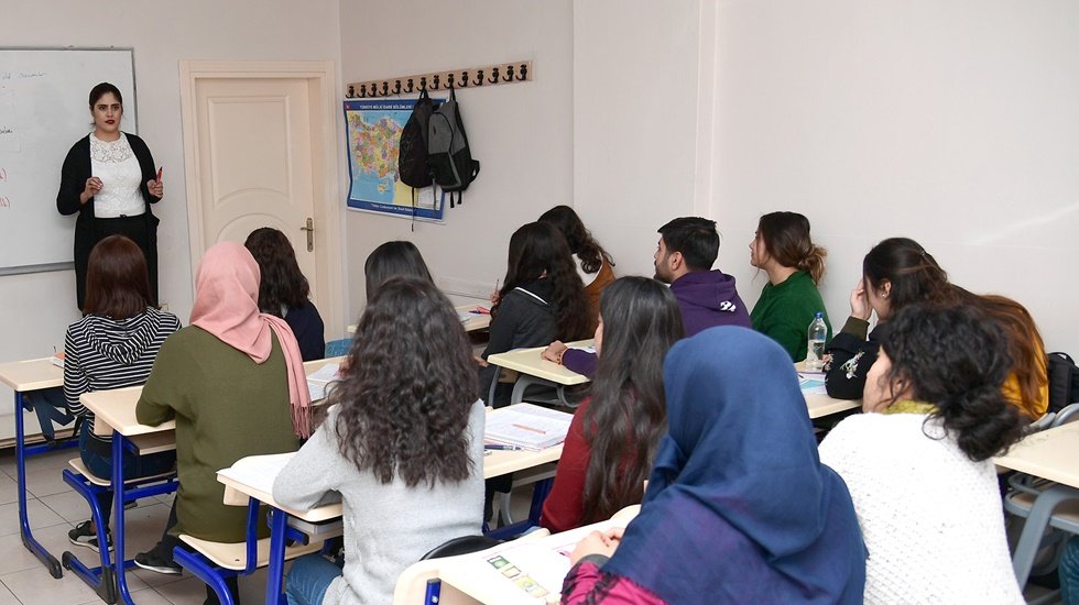 B&uuml;y&uuml;kşehir, corona&rsquo;ya karşı kurs merkezlerinde uzaktan eğitime ge&ccedil;ti