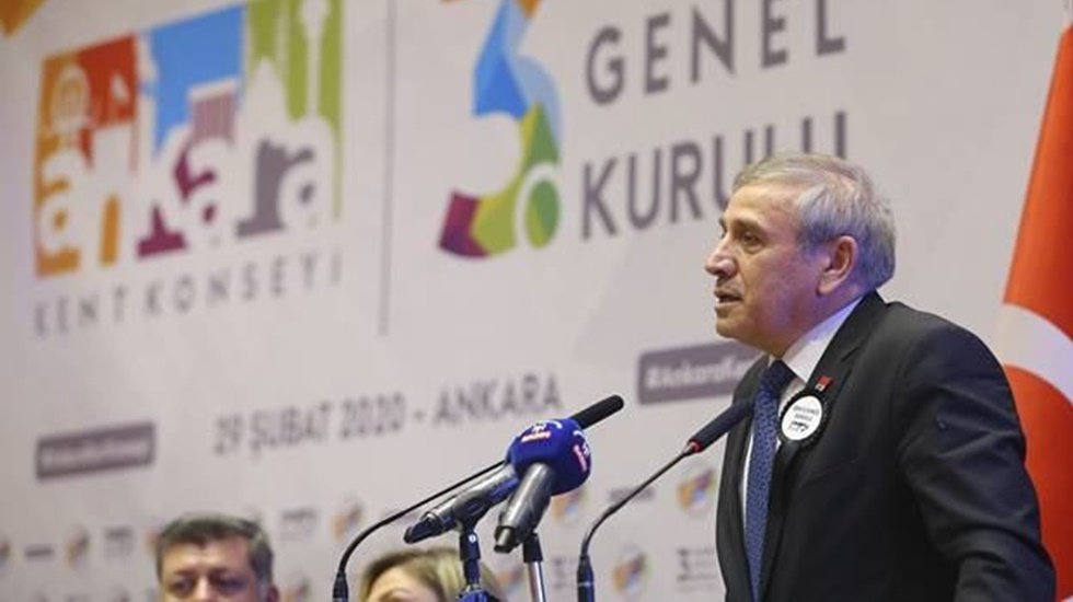 CHP'li Kaya: "Futbolcuların canı yok mu?&rdquo;