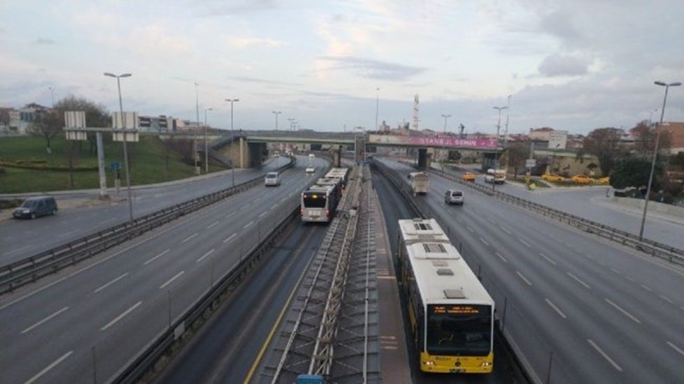 İstanbul trafiğine &lsquo;koronovir&uuml;s&rsquo; sakinliği!