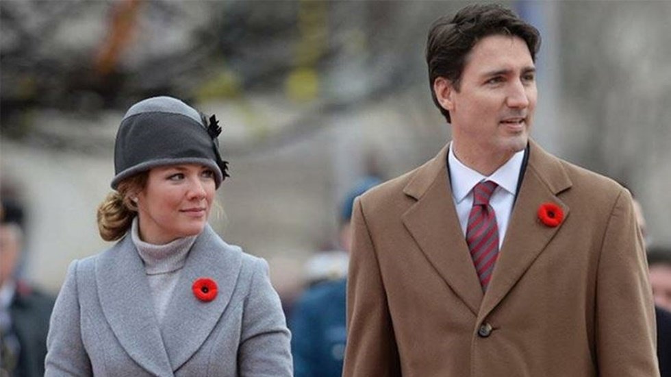 Karantina altındaki Kanada Başbakanı basın toplantısı d&uuml;zenledi