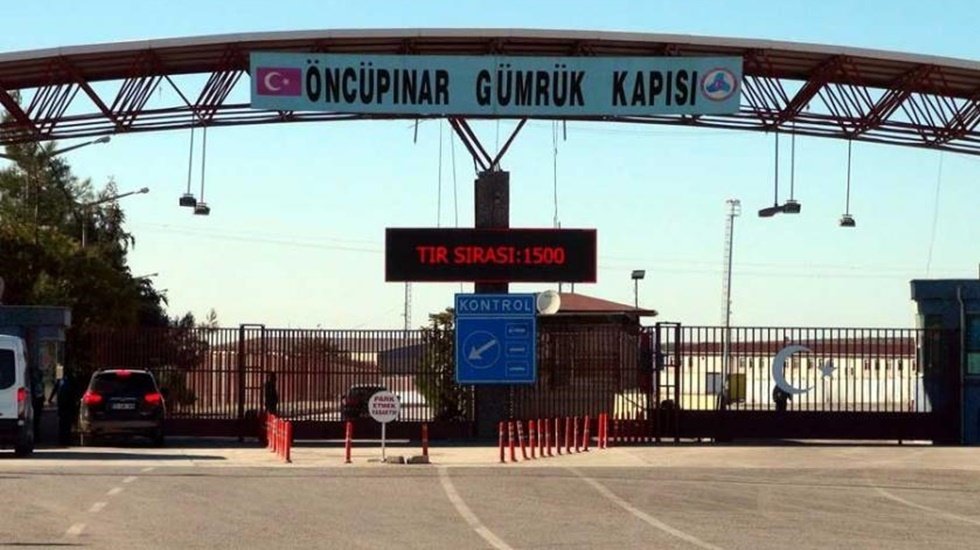 Suriye'ye ge&ccedil;işler durduruldu