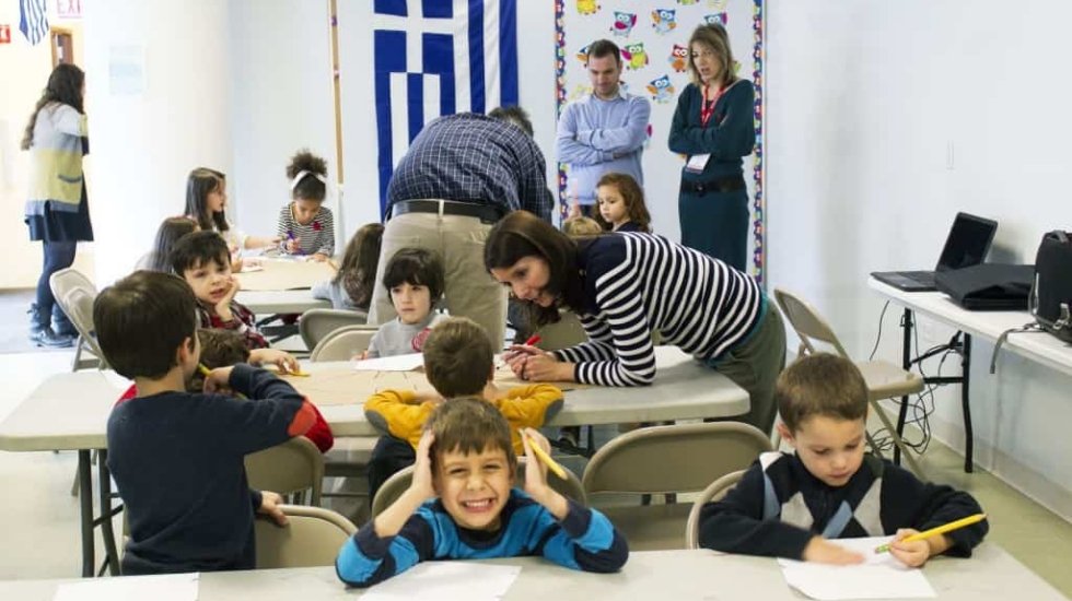 Yunanistan'da eğitime Koronavir&uuml;s arası: Okullar 14 g&uuml;n kapalı