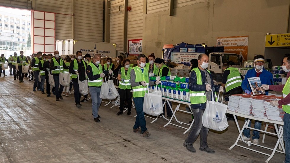 B&uuml;y&uuml;kşehir&rsquo;in kampanyasına CHP bin gıda paketiyle katıldı