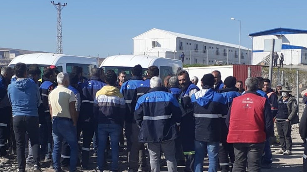 Cengiz İnşaat&rsquo;tan Grev Hakkını Kullanan İş&ccedil;ilere Ahlaksızlık Yaftası!