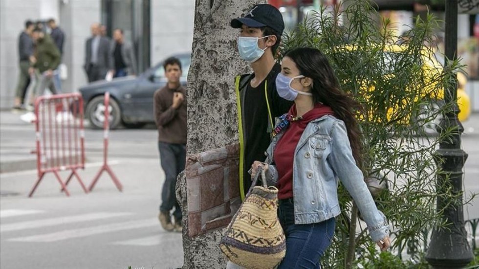 Cezayir'de t&uuml;m &uuml;lkeyi kapsayan sokağa &ccedil;ıkma yasağı