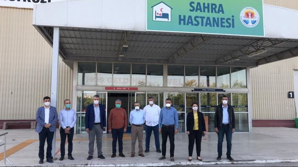 CHP&rsquo;li  Belediyenin kurduğu sahra hastanesi m&uuml;h&uuml;rlendi