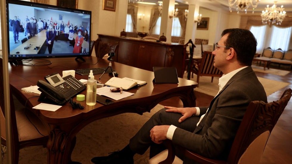 İmamoğlu’ndan İBB çalışanlarına: “Önce sağlıklı olacaksınız, sonra başarıyı dileyeceğiz”
