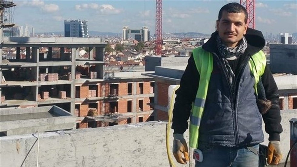 Korona salgınına rağmen &ccedil;alıştırılan gen&ccedil; iş&ccedil;i hayatını kaybetti